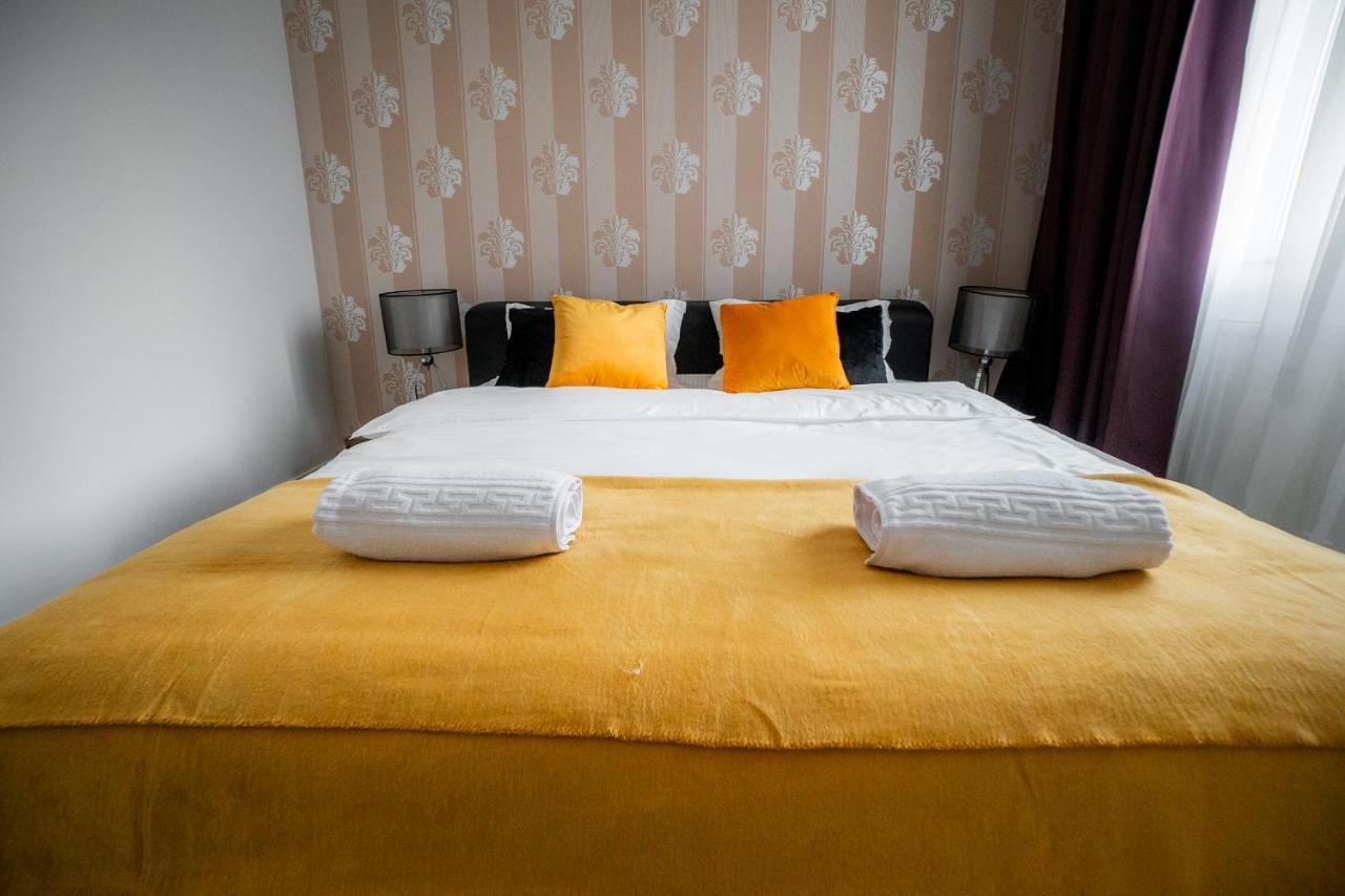 Xo Panoramic Apartment L Jacuzzi L Oradea Exterior photo
